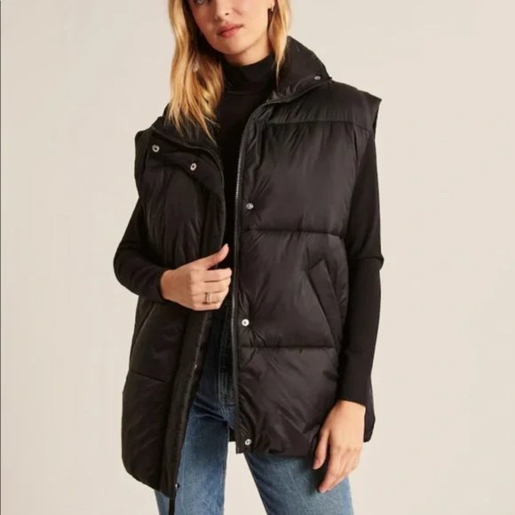 Abercrombie & Fitch Jackets & Blazers - Abercrombie & Fitch Oversized Quilted Puffer Vest Jacket Black Sz Small